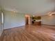 304 University Unit 5, Elk Grove Village, IL 60007