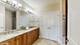 8 E Kennedy Unit 302, Hinsdale, IL 60521