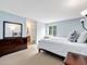 326 Park Unit 21, Clarendon Hills, IL 60514