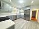 6724 N Campbell Unit 2, Chicago, IL 60645