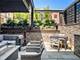 822 W Oakdale, Chicago, IL 60657