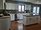 1565 Old Barn, Libertyville, IL 60048