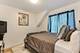 1037 W Oakdale, Chicago, IL 60657