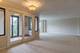 470 Fawell Unit 411, Glen Ellyn, IL 60137