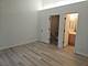 519 Woodcrest, Mundelein, IL 60060