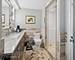320 W Oakdale Unit 801, Chicago, IL 60657