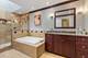 636 Walnut Oaks, Roselle, IL 60172