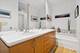 957 W Huron Unit 2, Chicago, IL 60642