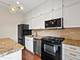1125 W Newport Unit E, Chicago, IL 60657