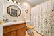 485 Raintree Unit B, Glen Ellyn, IL 60137
