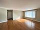 6156 Knoll Way Unit 101, Willowbrook, IL 60527