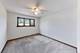 828 N Fernandez, Arlington Heights, IL 60004