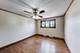 828 N Fernandez, Arlington Heights, IL 60004
