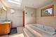 5 W Niagara, Schaumburg, IL 60193