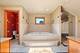5 W Niagara, Schaumburg, IL 60193