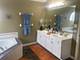 720 Kendridge, Aurora, IL 60502