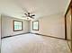 1960 Pinehurst, Libertyville, IL 60048