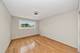 9354 Twin Oaks, Des Plaines, IL 60016