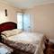 7816 W Sunset, Elmwood Park, IL 60707