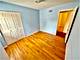 827 5th, Libertyville, IL 60048