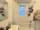 5710 N Winthrop Unit 107, Chicago, IL 60660