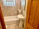1915 W Huron Unit 1, Chicago, IL 60622