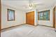 698 Hiawatha, Elgin, IL 60120