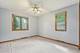 698 Hiawatha, Elgin, IL 60120