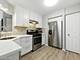 383 Sandhurst Unit 4, Glen Ellyn, IL 60137