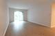600 W Russell Unit 302, Barrington, IL 60010