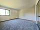 8100 Woodglen Unit 204, Downers Grove, IL 60516