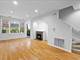 945 N Howe, Chicago, IL 60610