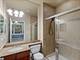 945 N Howe, Chicago, IL 60610