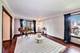 421 Creekside, Willowbrook, IL 60527