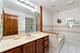 748 Yorkshire, Des Plaines, IL 60016