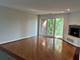 805 Leicester Unit 320, Elk Grove Village, IL 60007
