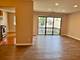 300 Pembridge Unit D2, Schaumburg, IL 60193