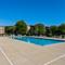 1311 S Finley Unit 204, Lombard, IL 60148
