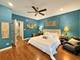 111 Home Unit 10, Oak Park, IL 60302
