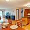4702 N Austin Unit 302, Chicago, IL 60630