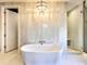 6 N Carpenter Unit 5B, Chicago, IL 60607