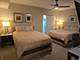1050 W Dakin Unit G2, Chicago, IL 60613