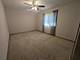 4913 W Oakwood Unit B, Mchenry, IL 60050