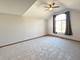 1236 Sandhurst Unit 1236, South Elgin, IL 60177