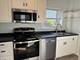 539 N Milwaukee Unit 4, Libertyville, IL 60048