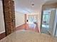 435 W Oakdale Unit 2E, Chicago, IL 60657