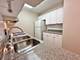 435 W Oakdale Unit 2E, Chicago, IL 60657