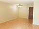 75 Kristin Unit 315, Schaumburg, IL 60195