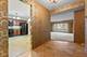 1535 Forest Unit 305, River Forest, IL 60305