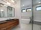 825 N Leavitt, Chicago, IL 60622
